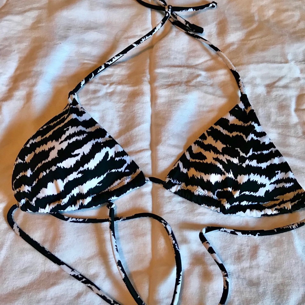 Victoria’s Secret Bikini Top Sz SMALL